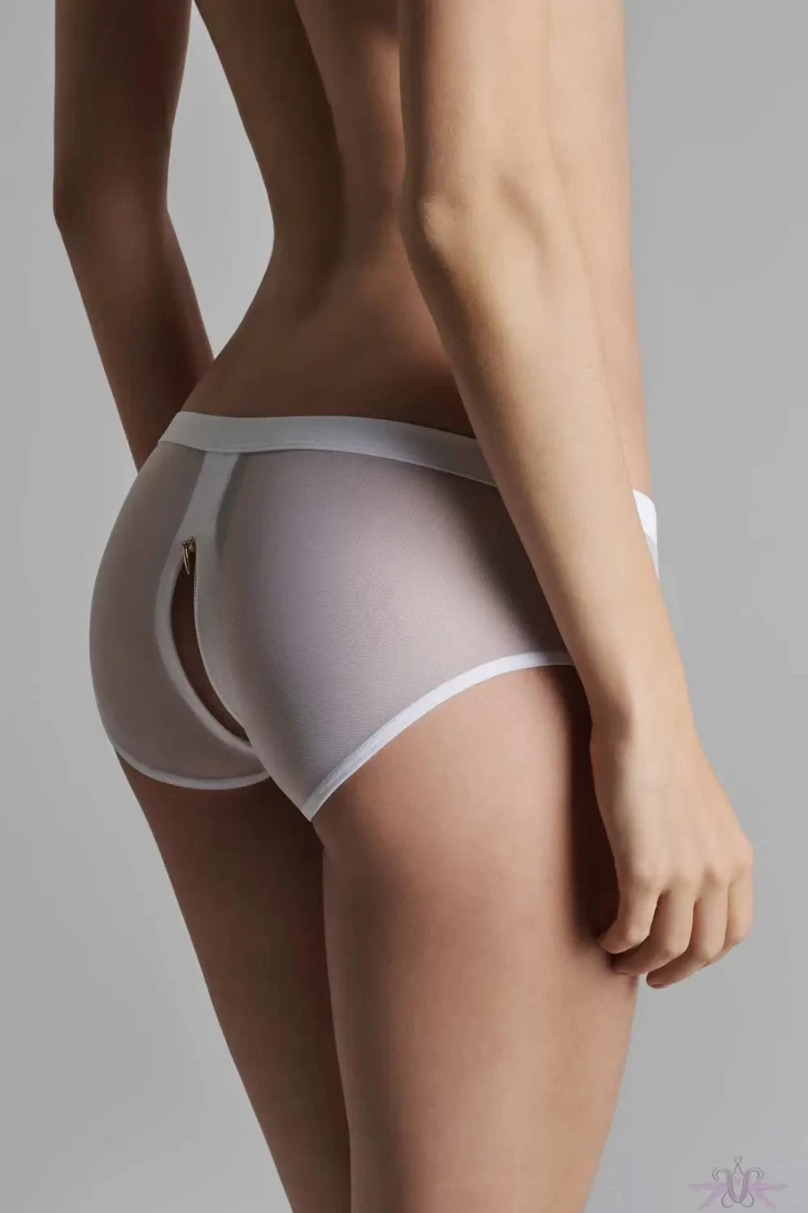 Sexproducts Maison Close Pure Tentation White Lingerie Shorty with Zip Closure